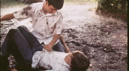 Кадр из фильма "Опасные игры" - 1