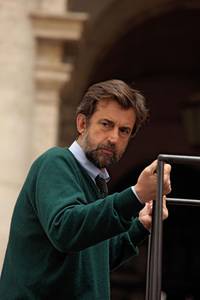 Кадр У нас есть Папа