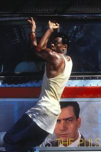 Кадр Деньги решают все