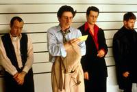 Кадр Подозрительные лица