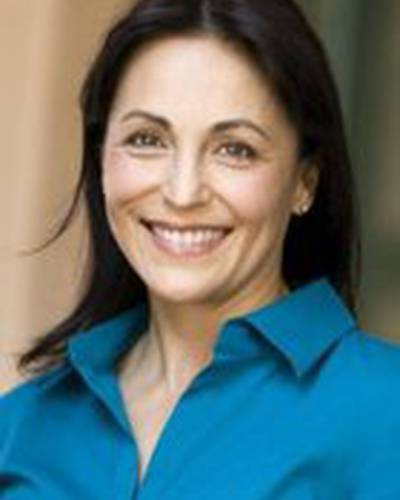 Дж. Рене Пена фото