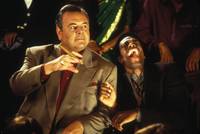 Кадр Деньги решают все