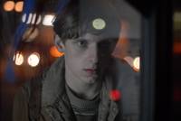 Кадр Холлэм Фоу