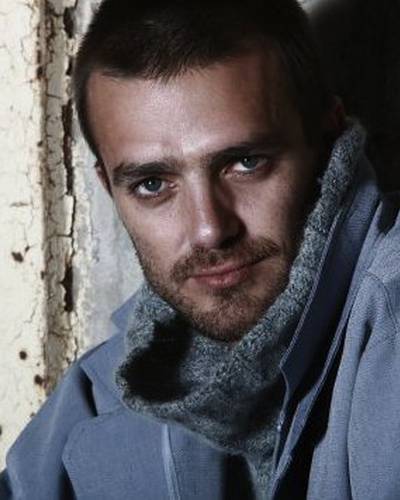 Карл Бьюкс фото