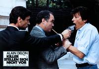 Кадр Троих нужно убрать