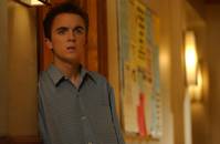 Кадр Малкольм в центре внимания