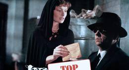 Кадр из фильма "Совершенно секретно!" - 2