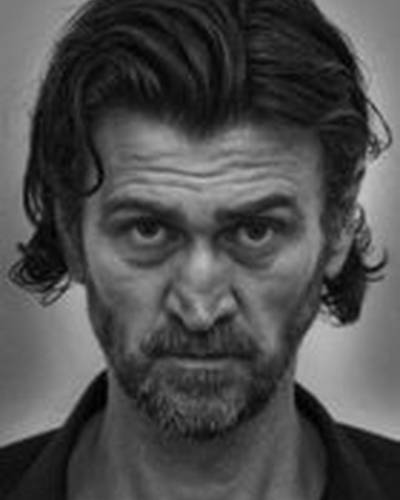 Дэниэл Вивиан фото