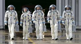 Кадр из фильма "Билет в космос" - 2