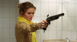 Кадр из фильма "Без мужчин" - 2