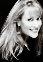 Конни Ламот фото