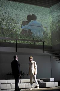 Кадр Так поступают все женщины