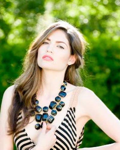 Дебра Гарза фото