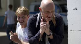 Кадр из фильма "Курьер из "Рая"" - 1