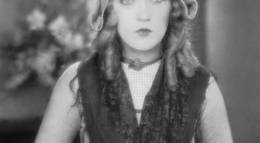 Кадр из фильма "Красная мельница" - 1