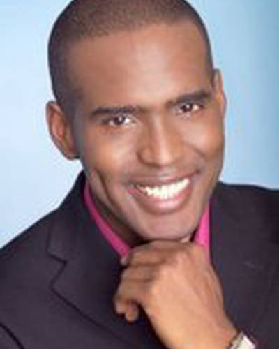 Адриан Макала фото