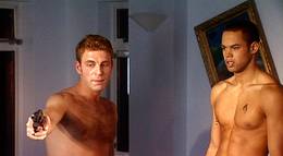 Кадр из фильма "Догола" - 2