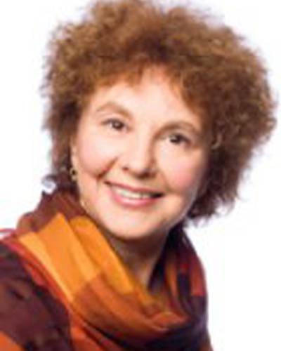 Джулия Коуплэнд фото