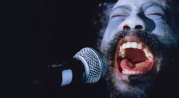 Кадр из фильма "Заклятье, что отпугнёт тьму" - 1