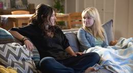 Кадр из фильма "Довольно слов" - 1