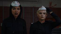 Кадр из фильма "Tragedy Girls. Убить за лайк " - 2