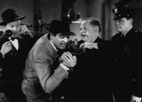 Кадр Его девушка Пятница