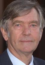 Том Кортни фото