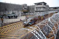 Кадр 13-й район: Ультиматум