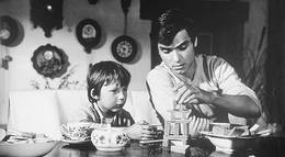 Кадр из фильма "Встреча в июле" - 2