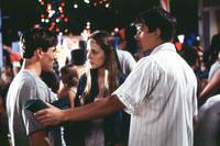 Кадр Здесь на Земле