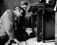 Кадр Разорванный занавес