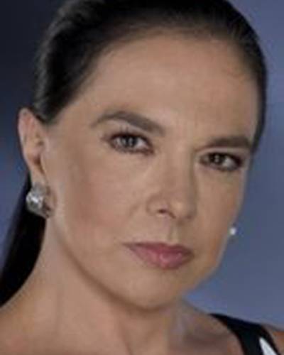 Мирра Сааведра фото