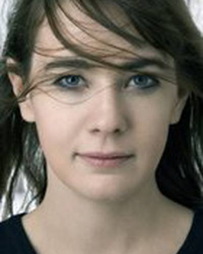 Мэгги Стивотер фото