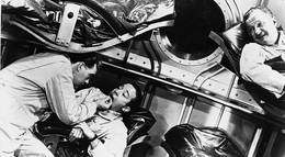 Кадр из фильма "Место назначения – Луна" - 1