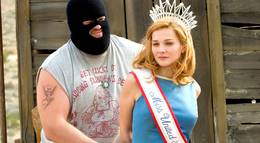 Кадр из фильма "Мисс Конгениальность 2: Прекрасна и опасна" - 1