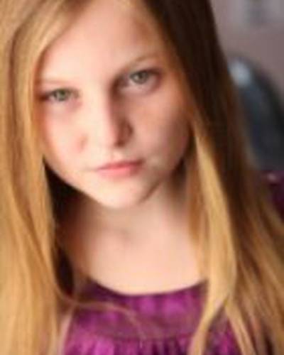 Элизабет Рэйне фото