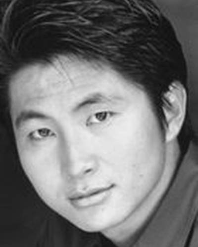 Лоуренс Сайккмон фото