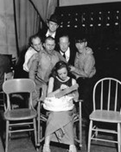 Роберт З. Леонард фото