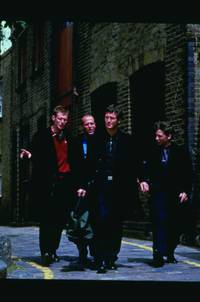 Кадр Карты, деньги, два ствола