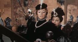 Кадр из фильма "Благочестивая Марта" - 1