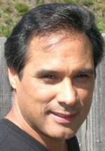 Тони Р. Велла фото