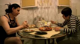 Кадр из фильма "Когда я был мальчиком, я был девочкой" - 1