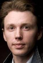 Роман Артемьев фото