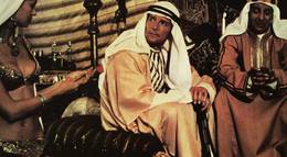 Кадр из фильма "Шпион, который меня любил" - 2