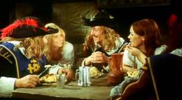 Кадр из фильма "Сексуальные приключения трех мушкетеров" - 2