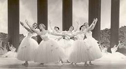 Кадр из фильма "Мост Ватерлоо" - 1