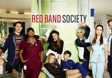 Вышел трейлер сериала «Красные браслеты» от Стивена Спилберга