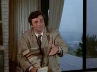 Кадр Коломбо: Убийство по книге