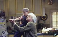 Кадр Малкольм в центре внимания