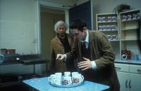 Кадр Настольная книга молодого отравителя